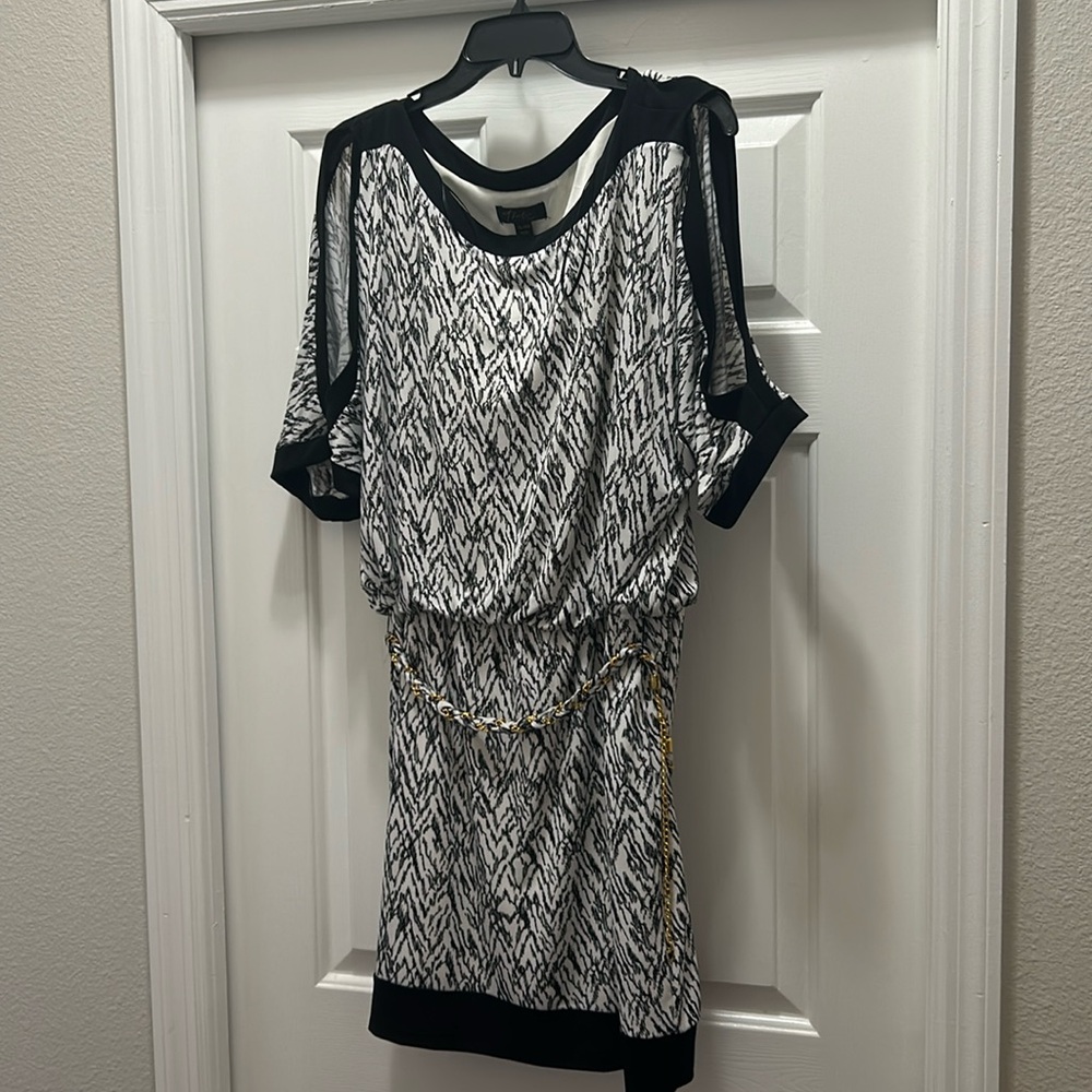 Women’s dress